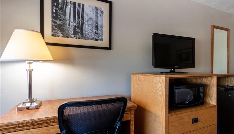 Room - SureStay Plus by Best Western Rexburg