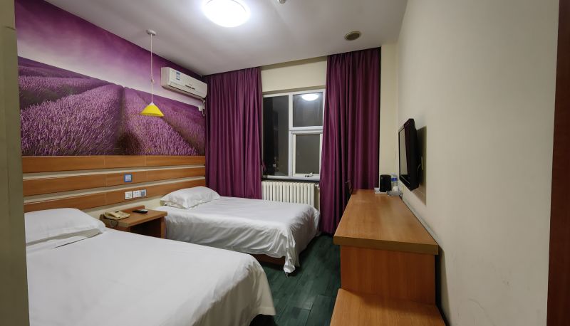 Camera - Yilai Longkou bus West Station Hotel