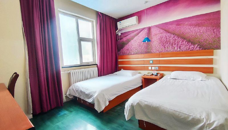 Camera - Yilai Longkou bus West Station Hotel