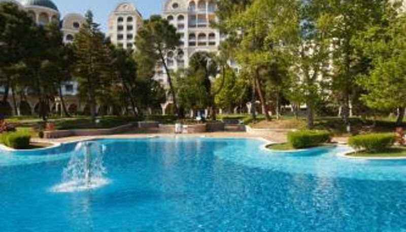 Pool - Alua Sunny Beach Resort & Spa - Hyatt Inclusive Collection