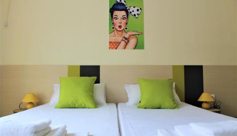 Camera - Pop Art Hotel