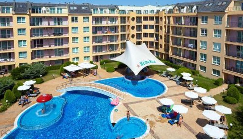 Piscina - Pollo Resort