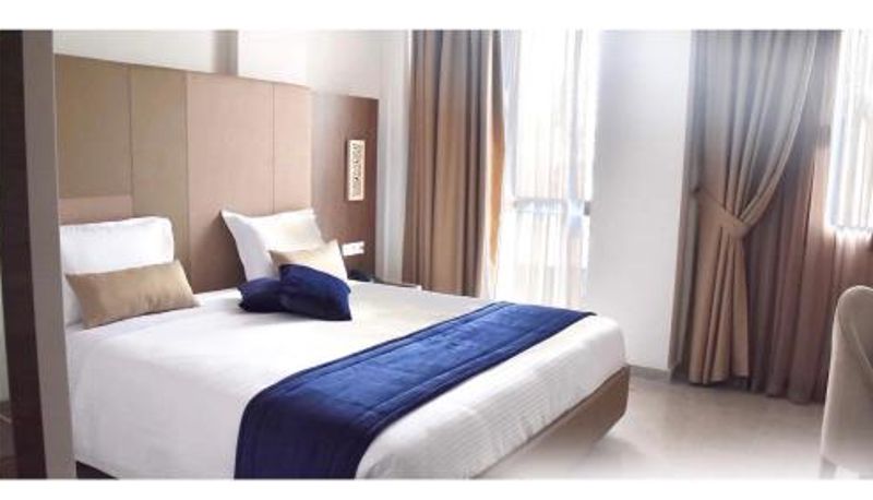 Kamer - Hôtel Lescure Business and SPA