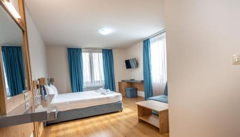 Info - Eco Hotel Momata