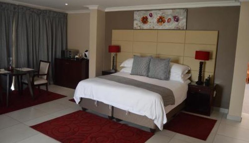 Camera - Airport Gardens Boutique Hotel
