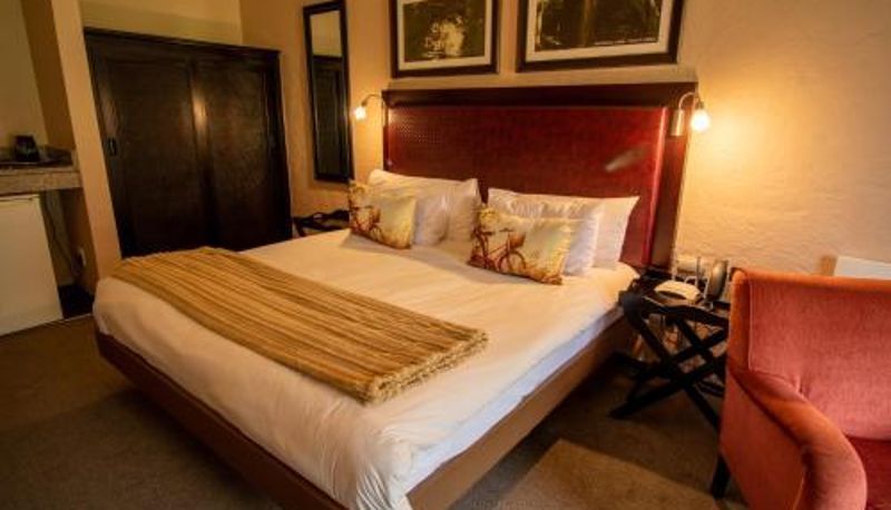 Informacje - Restaurants & Hiking Mount Sheba Rainforest Hotel