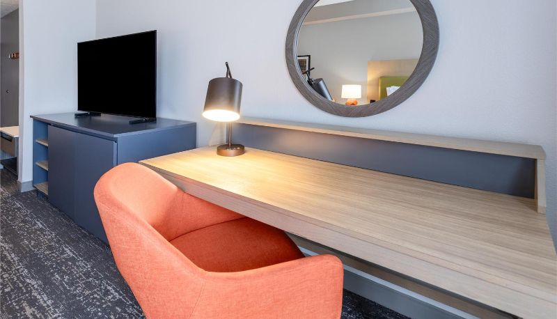 Room - HAMPTON STES NEWARK AIRPORT ELIZABETH