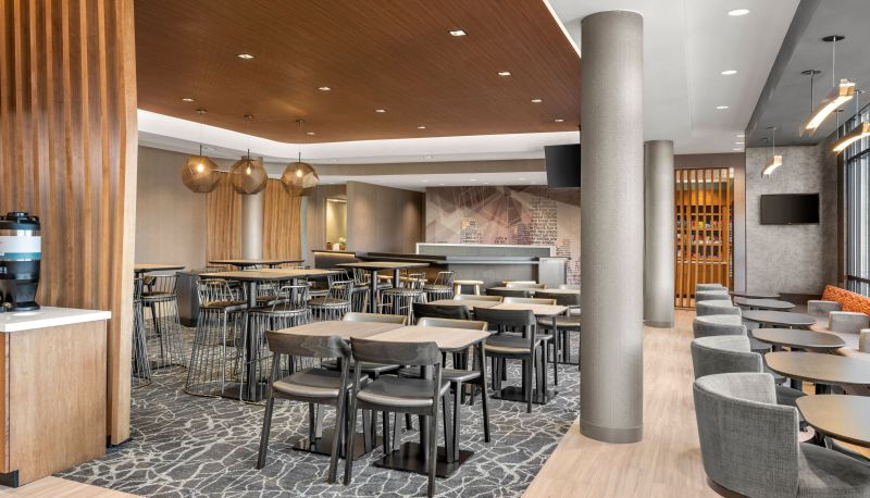 Hal - SpringHill Suites by Marriott Menomonee Falls