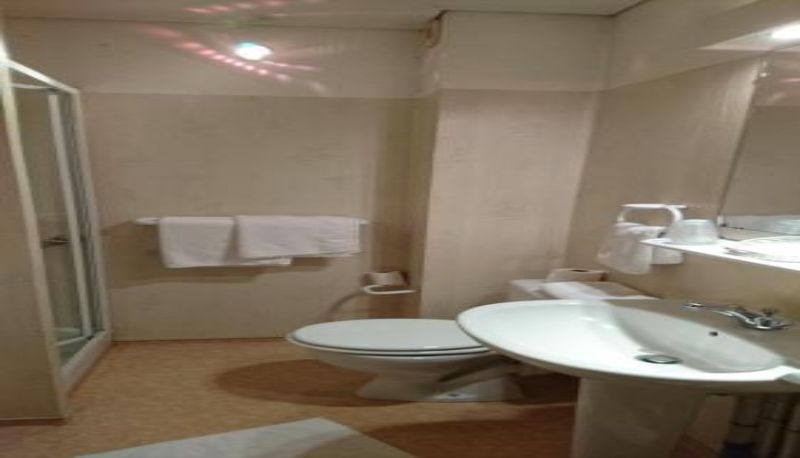 Badkamer - Hôtel de France