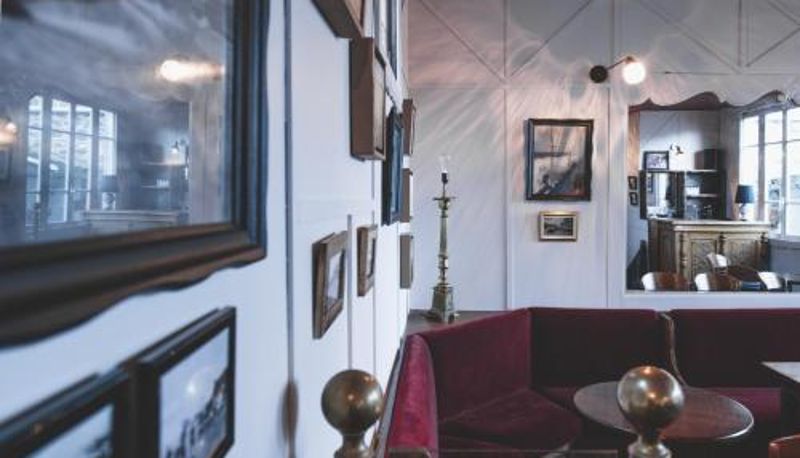 Sala prima colazione all'interno del ristorante - Hôtel Les Coutainvillaises