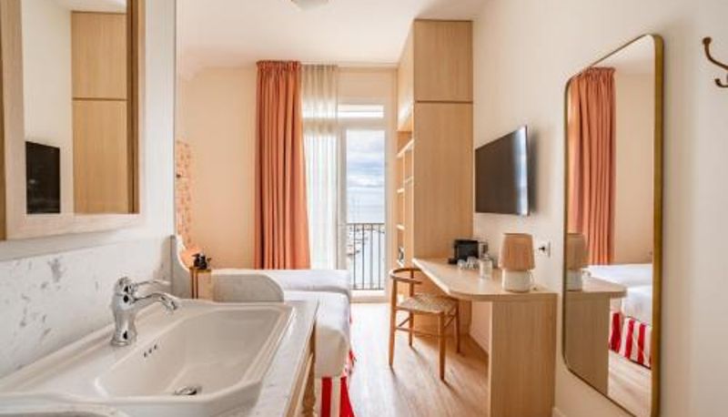 Room - Villa Camille Hotel & Spa