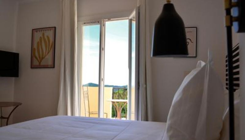 Room - L'Écurie Du Castellas