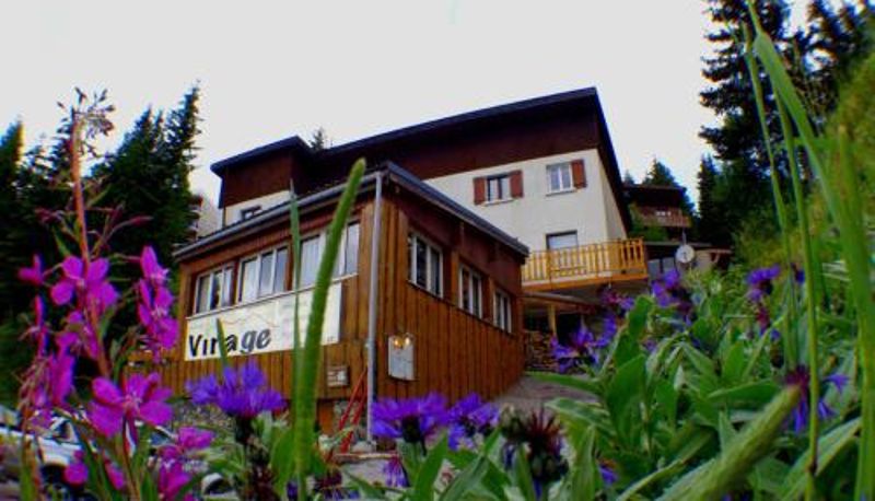 Area esterna dell'hotel - Auberge Restaurant du Virage