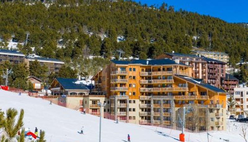 Zewnętrzna część hotelu - Résidence Lagrange Vacances L'Orée des Cîmes