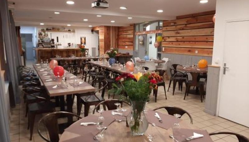 Restoran içinde kahvaltı salonu - Les chambres du Bistro du Canal