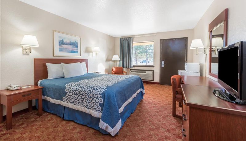 Camera - Days Inn by Wyndham Russell