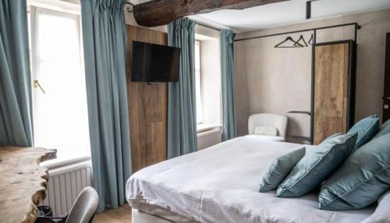 Información - Hotel LEA - Maison Caerdinael