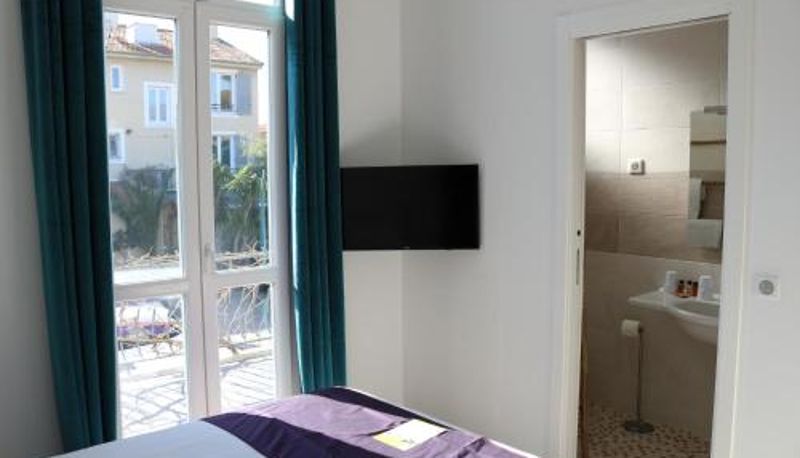 Chambre - Hôtel du Bord de Mer "Le Vanillé"