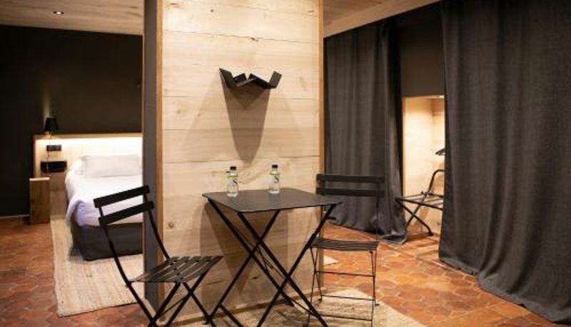 Pokój typu standard - Le Domaine des Prés Verts Suites & Chambres avec Jacuzzi Privatif à Châteauneuf