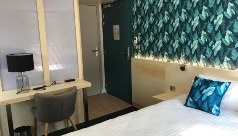 Standardzimmer - Hôtel-Restaurant "Les Rochers"
