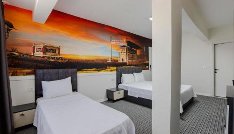Dreibettzimmer - ACAR AIRPORT +PLUS