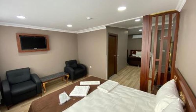 Info - Grand Oral Hotel
