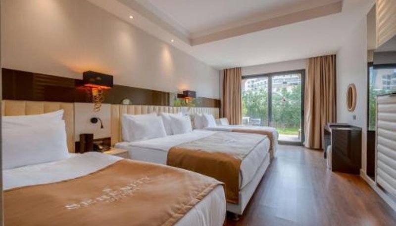 Info - Serenity Queen Hotel