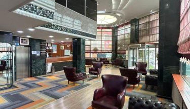 Zewnętrzna część hotelu - Nil Hotel