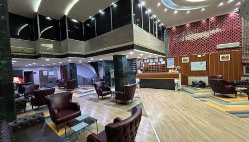 Zewnętrzna część hotelu - Nil Hotel