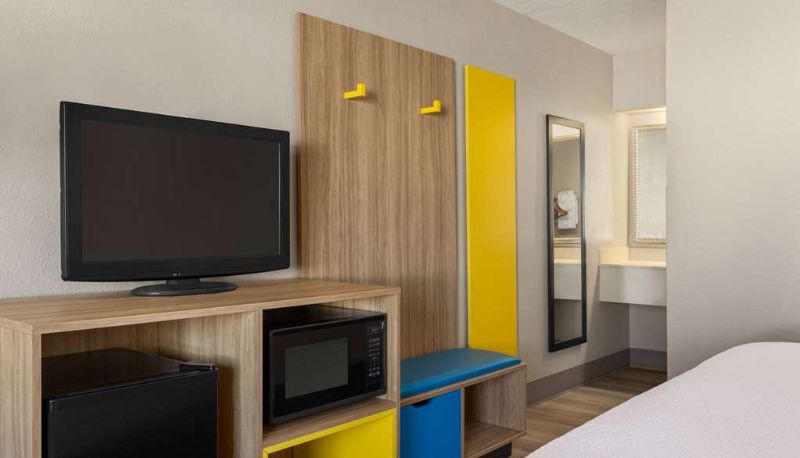 Kamer - Days Inn by Wyndham Cocoa Beach Port Canaveral