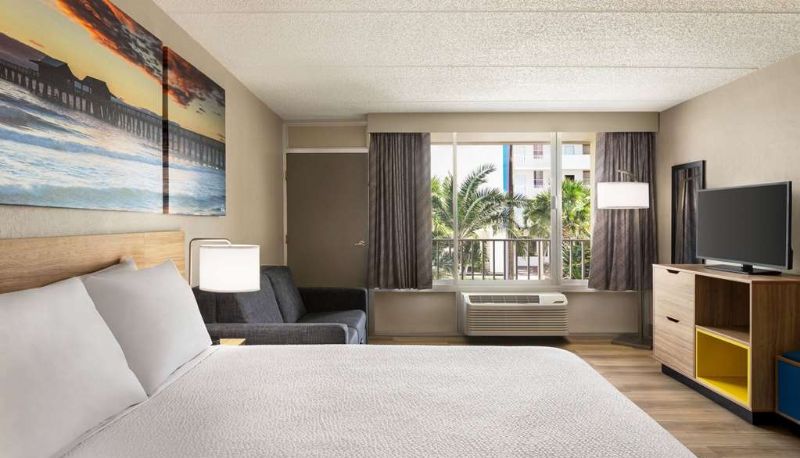 Kamer - Days Inn by Wyndham Cocoa Beach Port Canaveral
