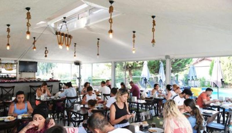 Ontbijtzaal in het restaurant - Sardunya Hotel