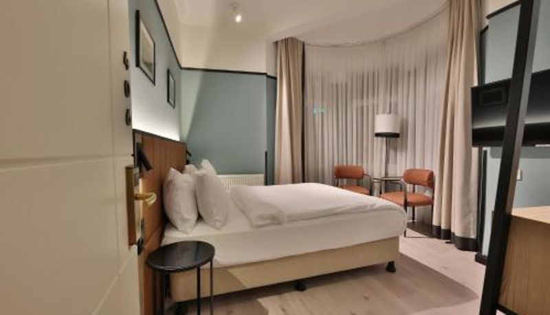 Camera - EA Exclusive Hotel