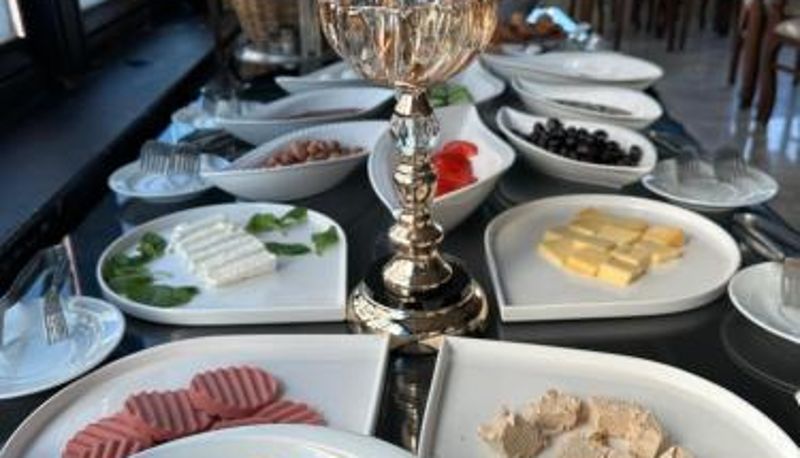 Frühstücksraum innerhalb des Restaurants - Napolyon hotel