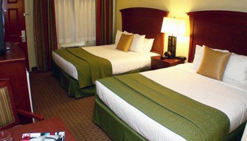 Pokój - Quality Inn & Suites Santa Cruz Mountains