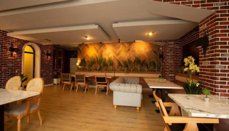 Info - Double Bond Hotel Spa