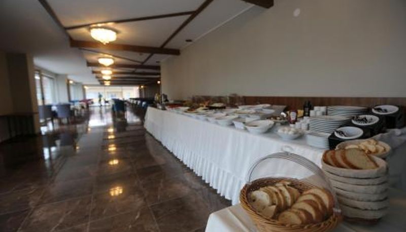 Ontbijtzaal in het restaurant - TEVETOGLU HOTEL