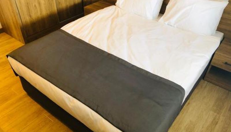 Camera - Golden World Suite Hotel