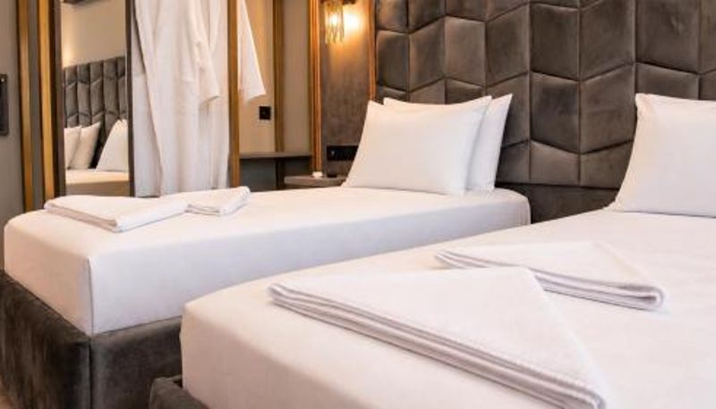 Informação - TALLES CITY HOTEL