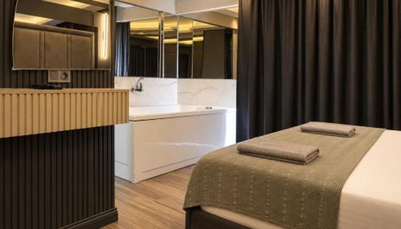 Suite - TALLES CITY HOTEL