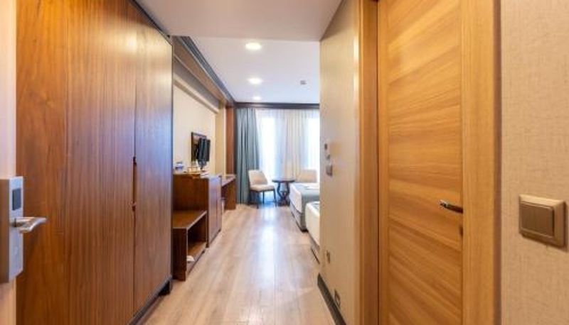 Info - Valens Hotel Downtown