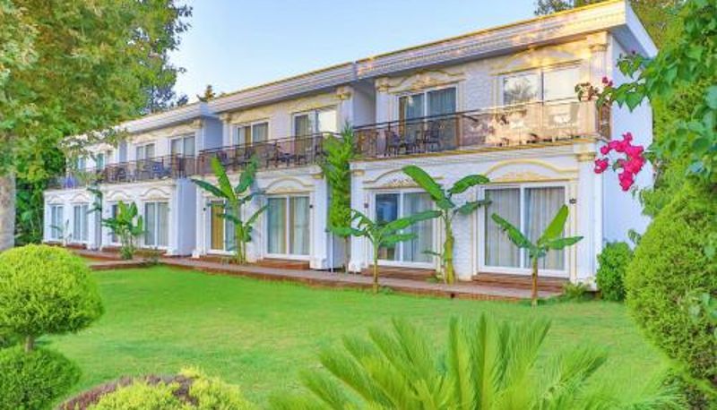 Driepersoonskamer - Lara Garden Hotel