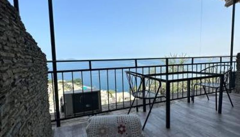 Terraza - Hotel Vila "Oda E Miqve"Vlore