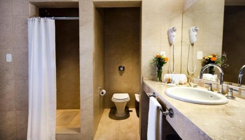 Bagno - Days Inn by Wyndham Sierra de la Ventana