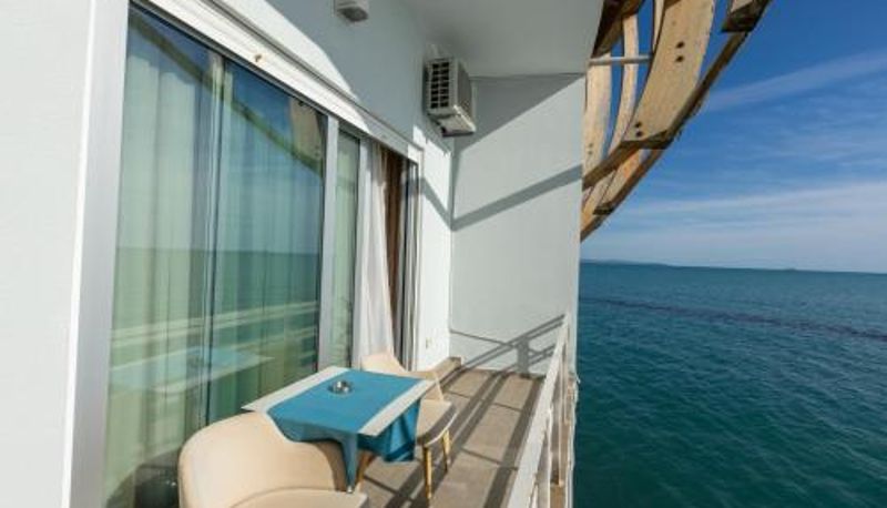 Oda - Ventus Harbor Hotel