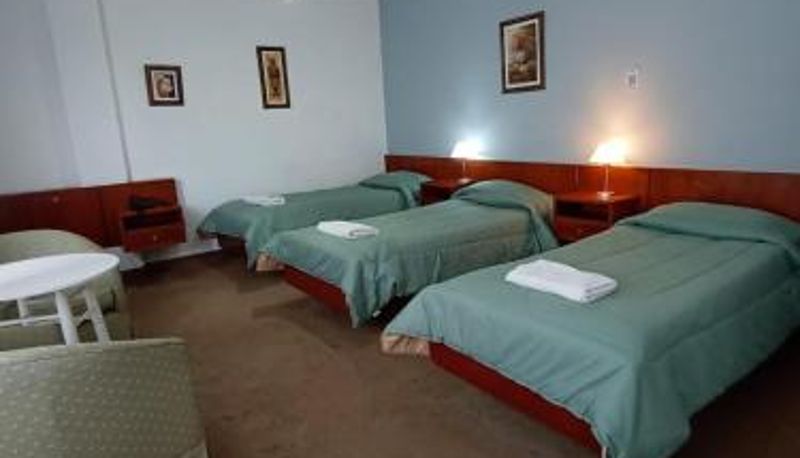Üç kişilik oda - Hotel Iberia