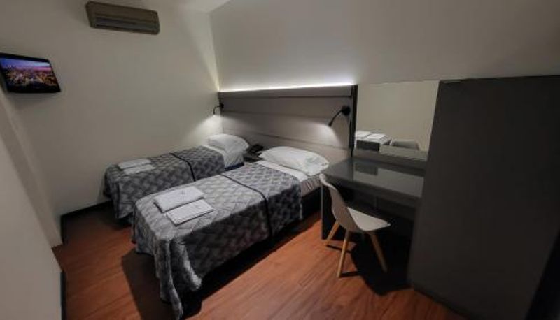 Info - THE HOTEL