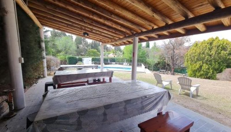 Info - HOSTERIA Cabanas Las Pencas