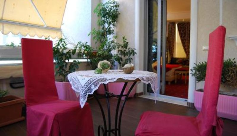 Taras - 2 KITARRAT Boutique Hotel & SPA
