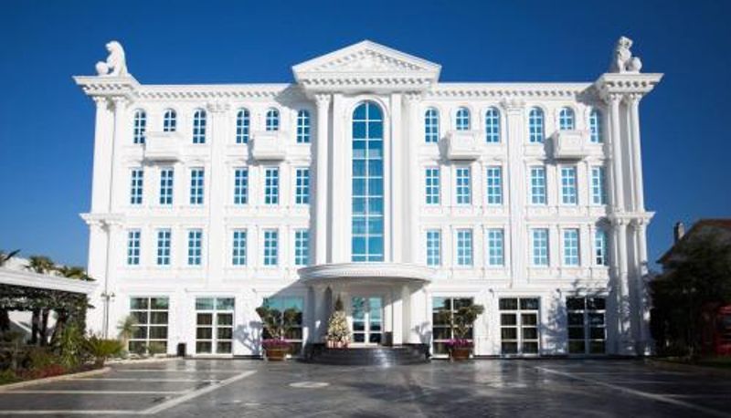 Zewnętrzna część hotelu - Hotel Britania